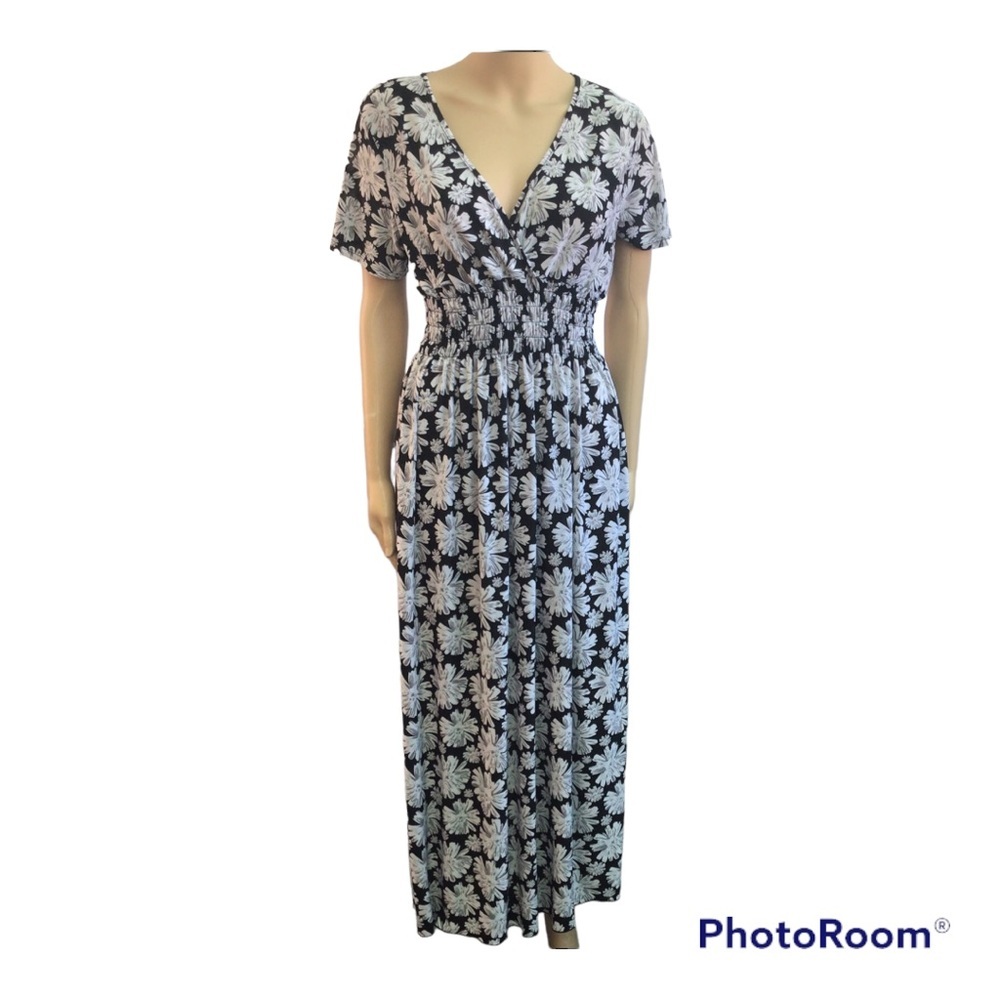 Floral Black & White V-Neck Maxi Dress